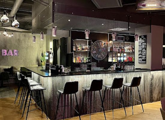 sweden/dalarna/bar/dog-bar