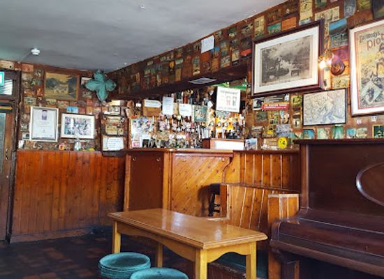 ireland/cliffs-of-moher/bar/roadside-tavern-lisdoonvarna