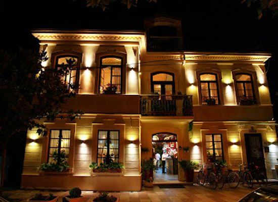 albania/shkodra-highlands/bar/vila-bekteshi-restorant