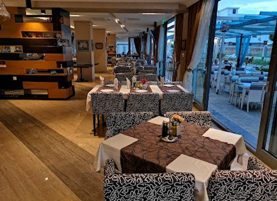 bulgaria/pomorie/bar/rose-gardens-restaurant
