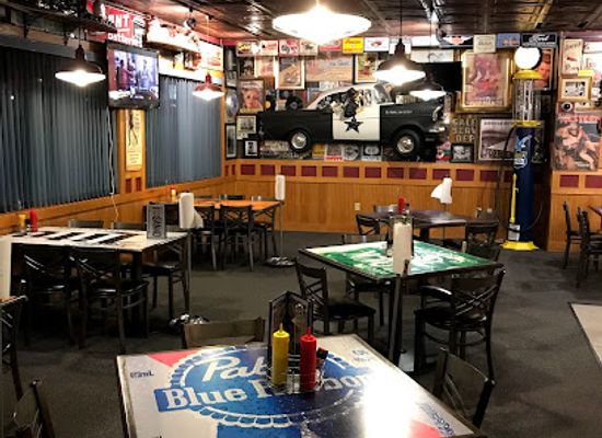 north-dakota/little-missouri-national-grassland/bar/sanford-s-grub-pub