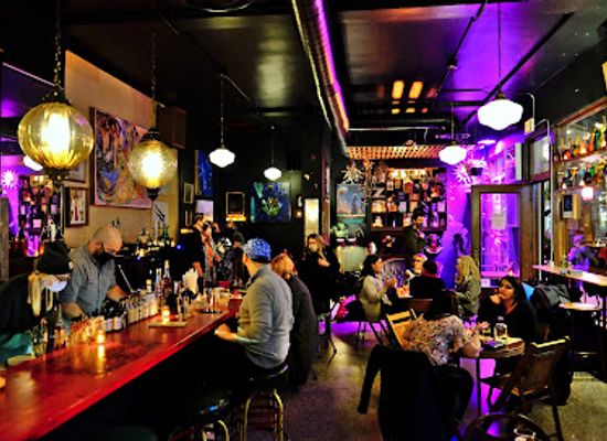 wisconsin/madison/bar/oz-by-oz