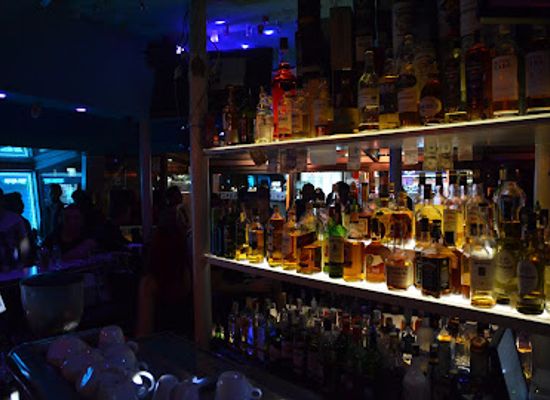 bulgaria/vitosha-mountain/bar/the-shots
