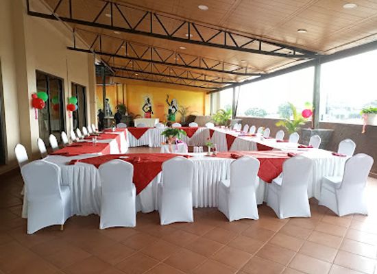 uganda/entebbe/bar/terrace-bar