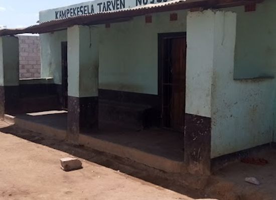 zambia/central-province/bar/kampekesela-tarven