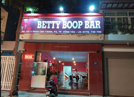 vietnam/vung-tau/back-beach/bar/betty-boop-bar