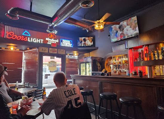nevada/elko/bar/stray-dog-pub-cafe
