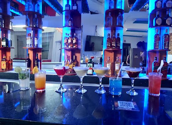 el-salvador/highlands/bar/secrets-club-bar