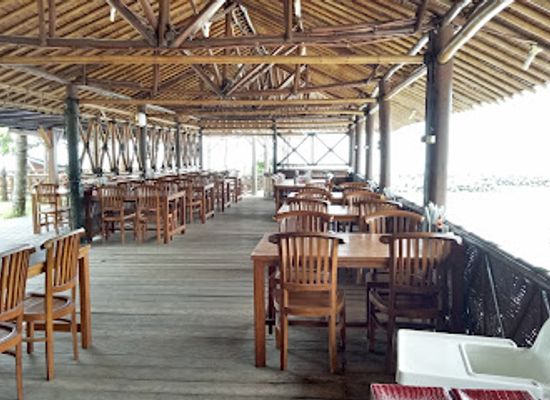 indonesia/bangka-belitung-islands/bar/de-loco