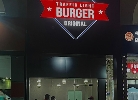 qatar/umm-salal/bar/traffic-burger