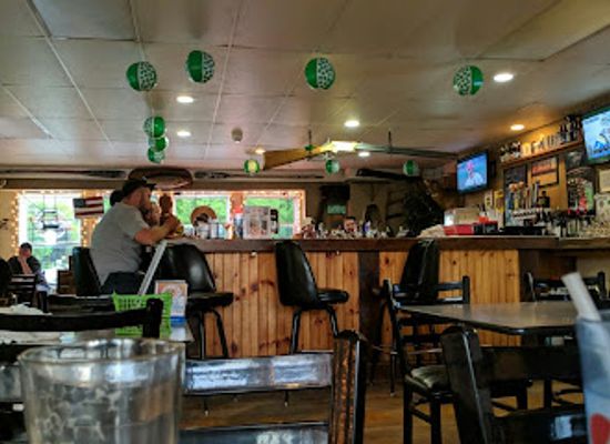 vermont/lake-champlain-islands/bar/mc-kee-s-island-pub-pizza