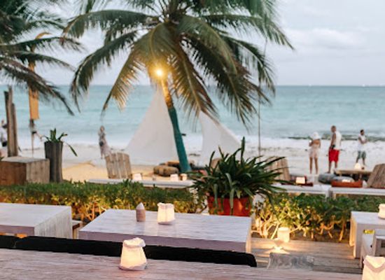 mexico/playa-del-carmen/bar/inti-beach
