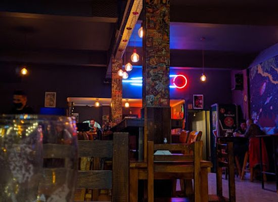 argentina/central-patagonia/bar/katmandu-bar