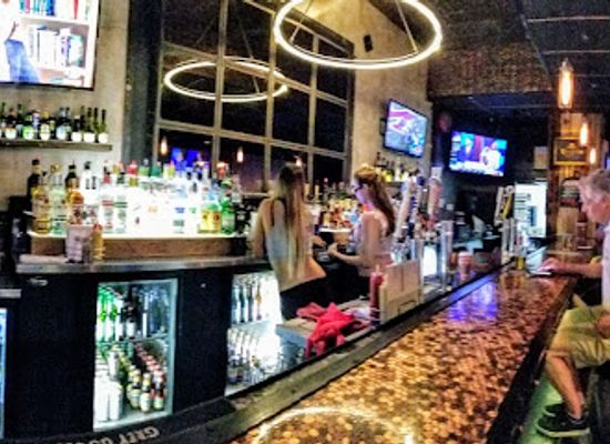 california/orange-county/bar/the-swinging-door-saloon