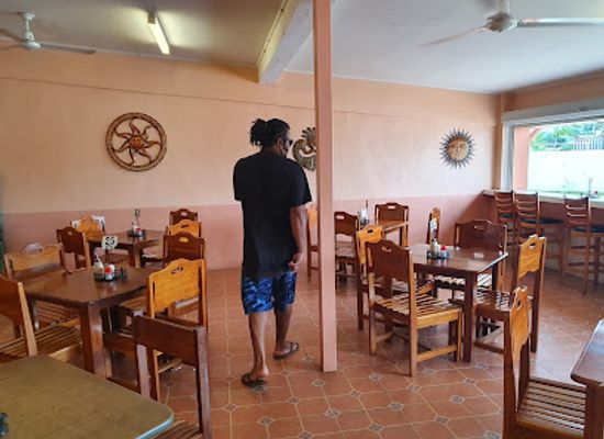 vanuatu/sola/bar/jills-cafe