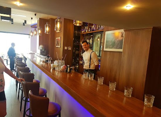 greece/rhodes/bar/flaws-all-day-bar