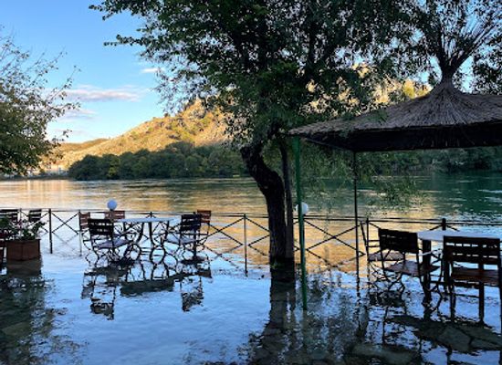 montenegro/skadar-lake-region/bar/bar-restaurant-buna-park