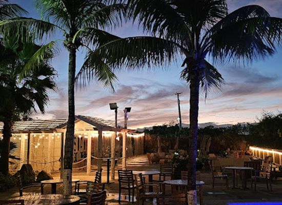 turks-and-caicos-islands/middle-caicos/bar/the-abandoned-bar