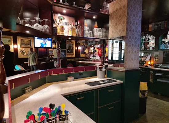 switzerland/lenzerheide/bar/central-pub