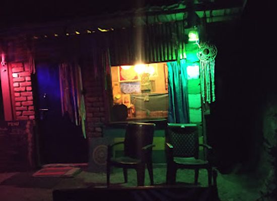 india/himalayas/bar/the-himalayan-hippies-cafe-art-and-homestay