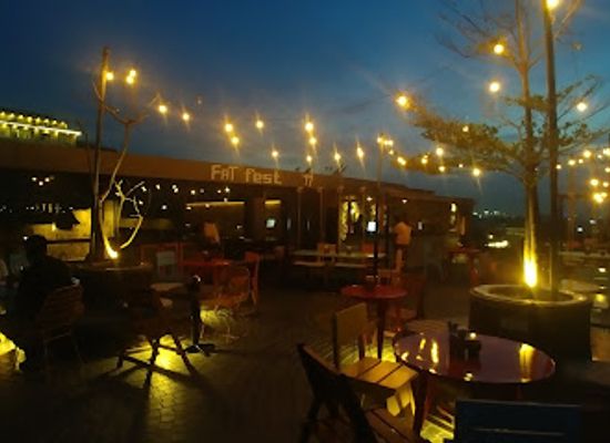 india/hyderabad/bar/fat-pigeon-bar-hop