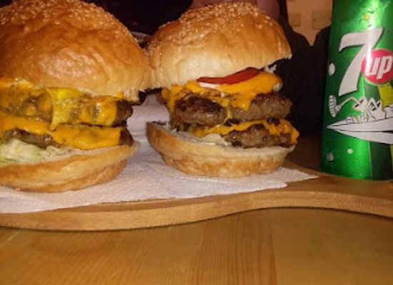 libya/tobruk/bar/big-burger-tobruk