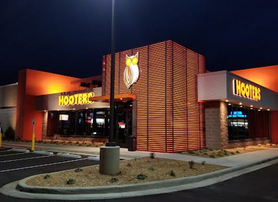 alaska/yukon-kuskokwim-delta/bar/hooters