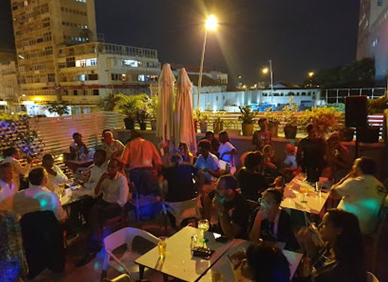 angola/luanda/ingombota/bar/tailor-bar-luanda