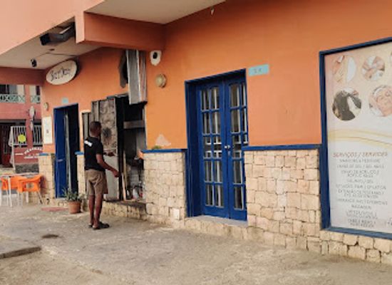 cabo-verde/sal/bar/bar-1-doza