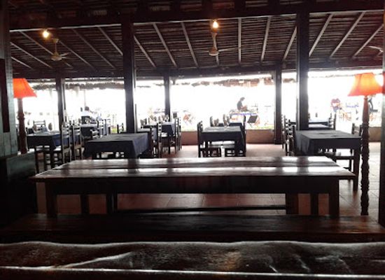 gabon/plateaux-bateke/bar/tropicana