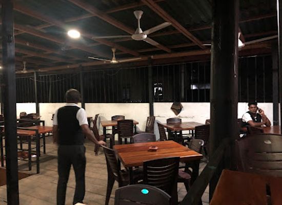sri-lanka/kandy-district/bar/pavana
