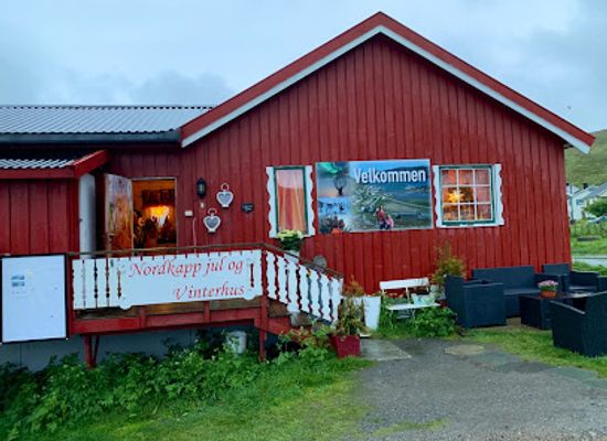 norway/nordkapp/bar/nordkapp-jul-vinterhus-heidi-marie-ingebrigtsen