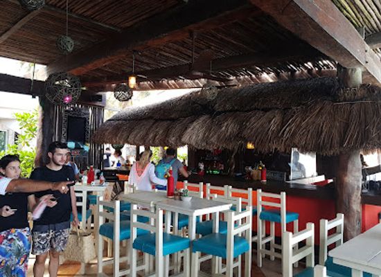 mexico/cancun/bar/alebris-bar