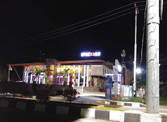 indonesia/central-sulawesi/bar/space-bar