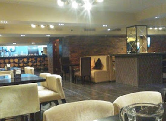 kazakhstan/atyrau/bar/city-brew