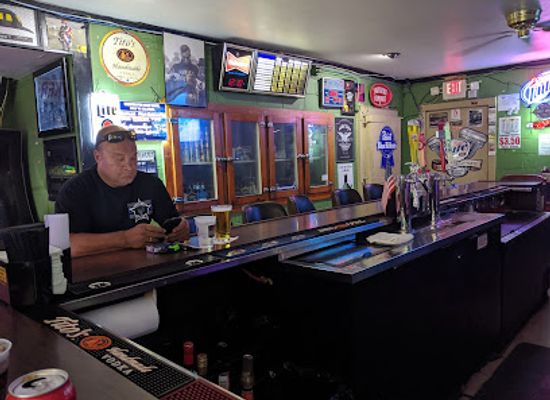 illinois/prairie-state/bar/pleasant-street-tavern