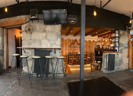 argentina/patagonia/bar/berkana-bar-de-lago
