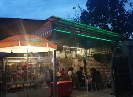 cambodia/kampong-thom/bar/reathrey-kampong-thome-restaurant
