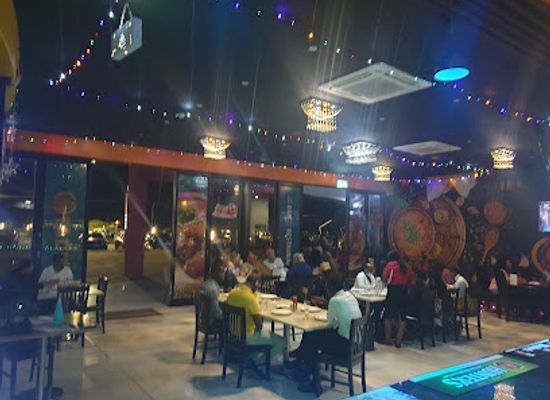 botswana/palapye/bar/tadka-indian-restautant-bar
