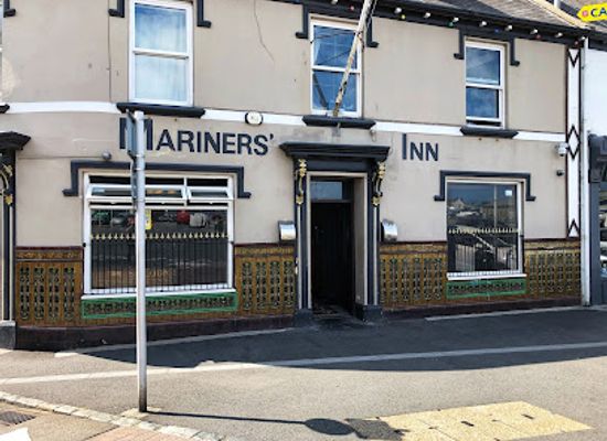 guernsey/vale/bar/mariners-inn-randalls