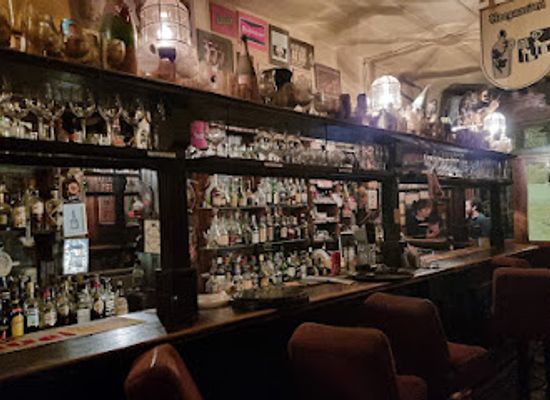 cyprus/nicosia/old-city/bar/plato-s-bar