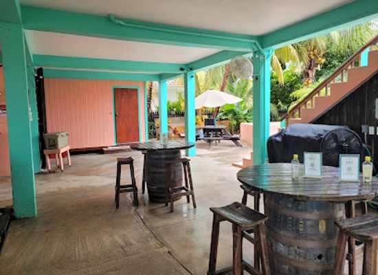 belize/mountain-pine-ridge/bar/someplace-south-cafebar