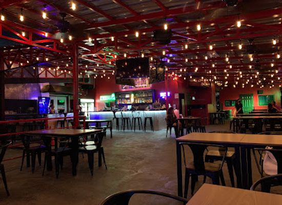 guam/hagatna/bar/linda-s-beachside-bar-grill