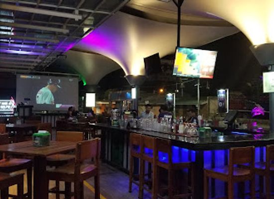nicaragua/esteli-plateau/bar/famous-bar-restaurante
