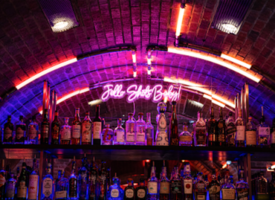 arizona/tempe/downtown-tempe/bar/devil-s-hideaway