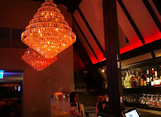 australia/south-australia/bar/hennessy-rooftop-bar