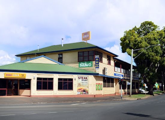 australia/darling-downs/bar/newtown-hotel
