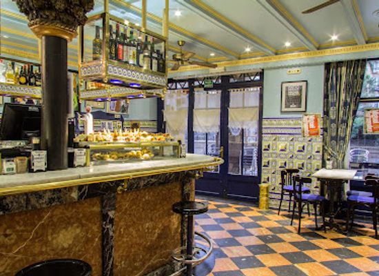 spain/bilbao/casco-viejo/bar/cafe-bar-bilbao
