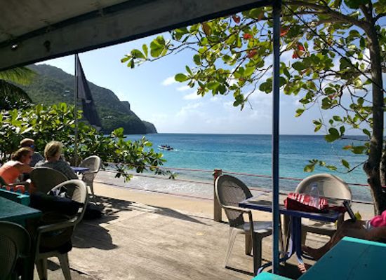 saint-vincent-and-the-grenadines/bequia/bar/dawn-s-creole-restaurant-lower-bay-beach