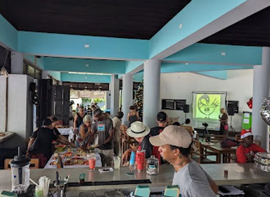 belize/placencia/bar/placencia-beach-club